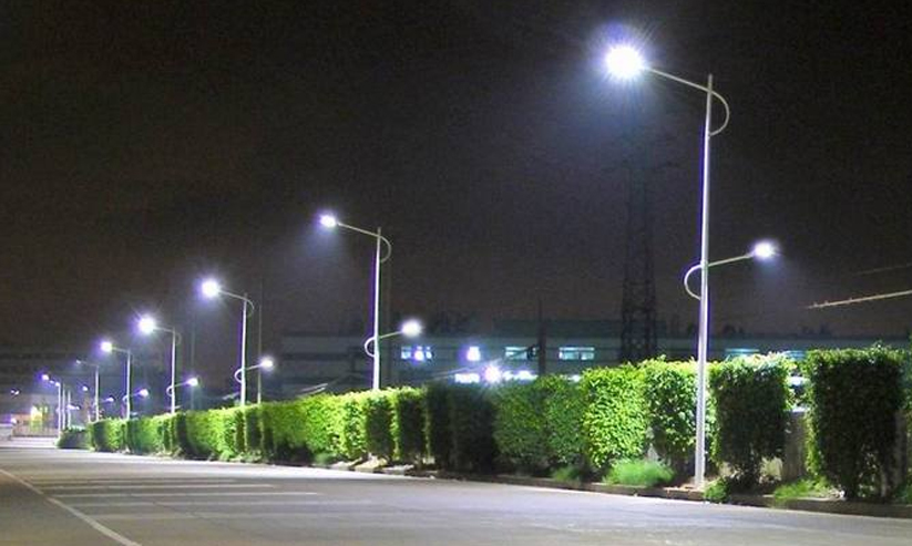 70,000 തെരുവ് വിളക്കുകൾ മാറ്റിസ്ഥാപിക്കും 70,000 തെരുവ് വിളക്കുകൾ മാറ്റിസ്ഥാപിക്കും