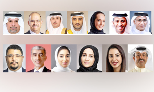 മന്ത്രിസഭയിൽ സമൂല അഴിച്ചുപണി:  13 പു​തി​യ മ​ന്ത്രി​മാ​ർ, നാ​ല്​ വ​നി​ത​ക​ൾ