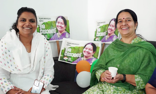 Jebi Mather, Uma Thomas