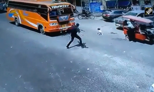 Traffic Cop Saves Childs Life