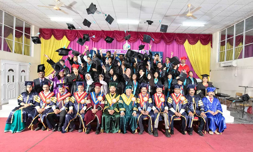 ഇന്ത്യൻ സ്കൂൾ മുലദ്ദയിൽ ബിരുദദാന ചടങ്ങ് സംഘടിപ്പിച്ചു ഇന്ത്യൻ സ്കൂൾ മുലദ്ദയിൽ ബിരുദദാന ചടങ്ങ് സംഘടിപ്പിച്ചു