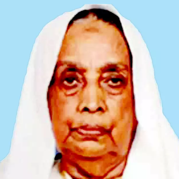 ആ​യി​ശ ഉ​മ്മ