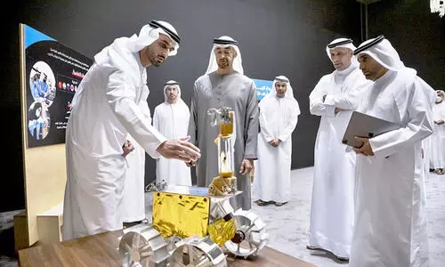 റാശിദ് റോവർ വൈകാതെ ചന്ദ്രനിലേക്ക്; ഒരുക്കം വിലയിരുത്തി ഭരണാധികാരികൾ