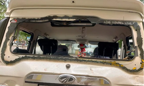 അഗ്നിപഥ് പ്രതിഷേധം: ബി.ജെ.പി എം.എൽ.എയുടെ കാറിന് നേരെ ആക്രമണം