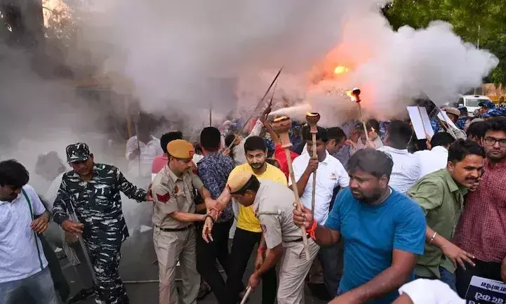 അഗ്നിപഥ് പ്രതിഷേധം: മുട്ടുമടക്കി കേ​ന്ദ്രം; പ്രായപരിധി ഉയർത്തി