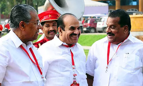 വിമാനത്തിൽ നടന്നത് വധശ്രമം, ഇ.പി സന്ദർഭോചിതമായി ഇടപെട്ടതിനാൽ പിണറായിയെ തൊടാൻ കഴിഞ്ഞില്ല -കോടിയേരി