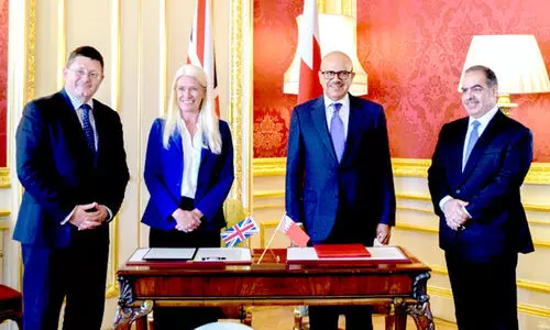 വിദേശകാര്യമന്ത്രി ബ്രിട്ടനിൽ വിദേശകാര്യമന്ത്രി ബ്രിട്ടനിൽ