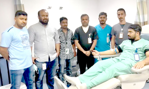 കെ.​എ.​എം.​സി മ​ല​യാ​ളീ​സ്  ര​ക്ത​ദാ​ന കാ​മ്പ്