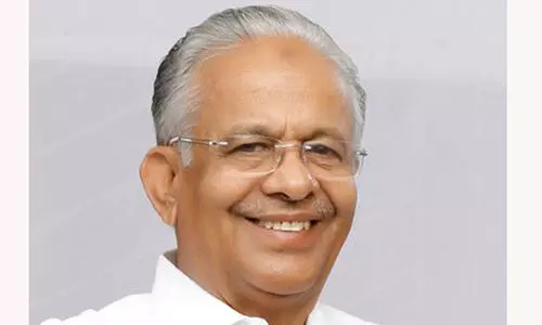 ഹൈ​ദ​ര​ലി ശി​ഹാ​ബ് ത​ങ്ങ​ൾ സേ​വ​ന​ര​ത്ന പു​ര​സ്കാ​രം ഇ.​ടി. മു​ഹ​മ്മ​ദ് ബ​ഷീ​ർ എം.​പി​ക്ക്