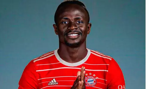 സാദിയോ മാനെ ബയേണിലേക്ക്