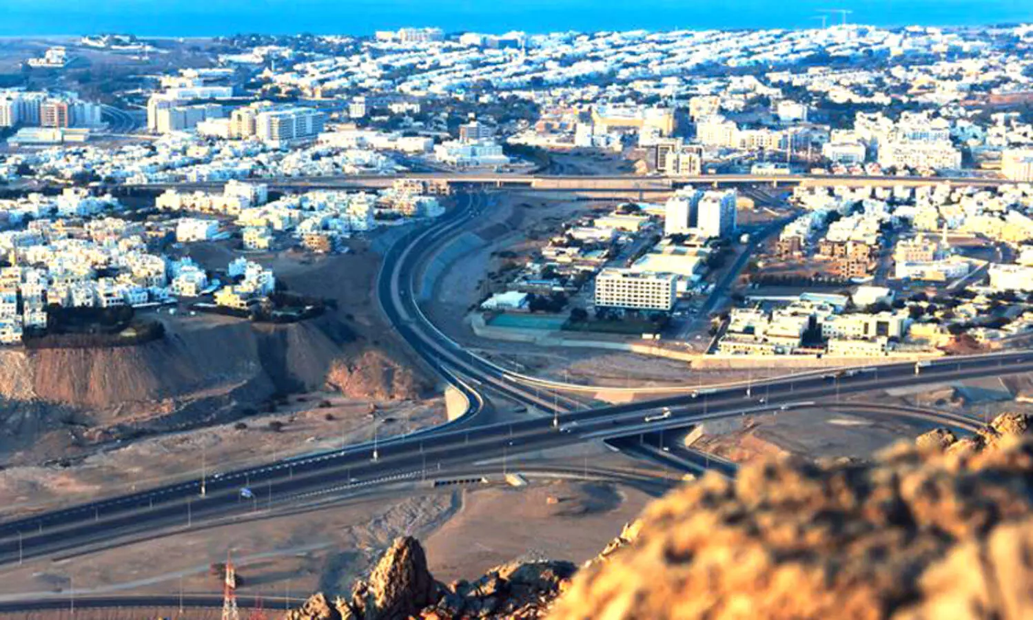 അ​ൽ​വു​സ്ത​യി​ൽ 18 വി​ക​സ​ന പ​ദ്ധ​തി​ക​ൾ വ​രു​ന്നു