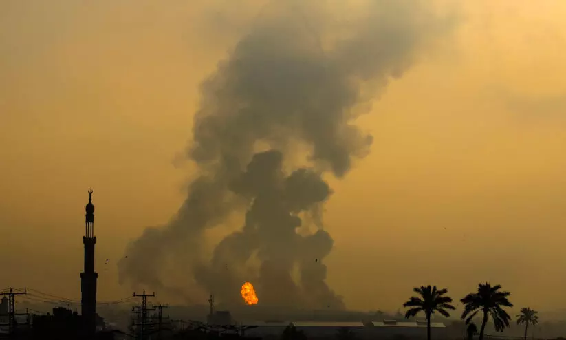 ഗസ്സയിൽ വീണ്ടും ഇസ്രായേൽ ആക്രമണം ഗസ്സയിൽ വീണ്ടും ഇസ്രായേൽ ആക്രമണം
