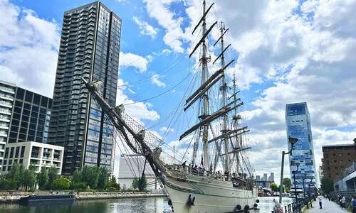 ശ​ബാ​ബ്​ ഒ​മാ​ൻ ജ​ർ​മ​നി​യി​ലേ​ക്ക്​ തി​രി​ച്ചു