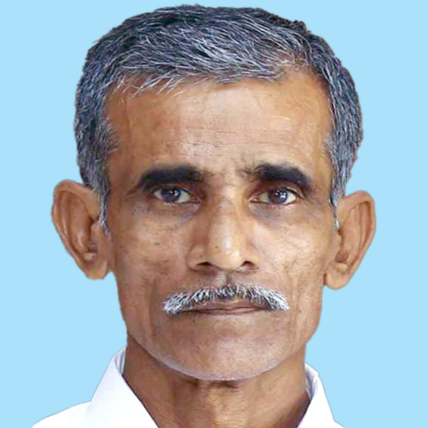 പ​ത്ര​വി​ത​ര​ണ​ത്തി​നി​ടെ വാ​ഹ​നം ഇ​ടി​ച്ച് മ​രി​ച്ചു