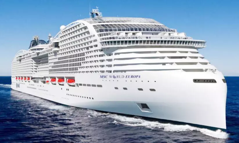 കളി കാണാം; മരുഭൂമിയിലും കടലിലും രാപ്പാർക്കാം