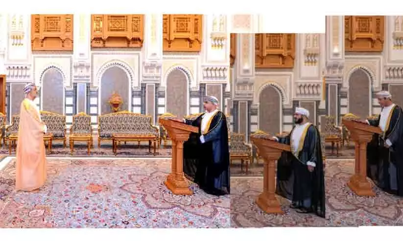 പുതിയ മന്ത്രിമാർ സത്യപ്രതിജ്ഞ ചെയ്ത് അധികാരമേറ്റു പുതിയ മന്ത്രിമാർ സത്യപ്രതിജ്ഞ ചെയ്ത് അധികാരമേറ്റു