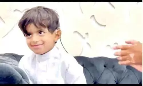 ശസ്ത്രക്രിയയിലൂടെ കേൾവി ലഭിച്ചു: ബാലൻ ആദ്യമായി ശബ്ദംകേൾക്കുന്ന വിഡിയോ വൈറൽ