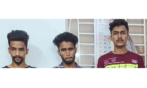 ബാറ്ററി മോഷ്ടാക്കൾ പിടിയിൽ ബാറ്ററി മോഷ്ടാക്കൾ പിടിയിൽ