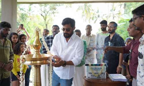 ന്റിക്കാക്കാക്കൊരു പ്രേമണ്ടാർന്ന് ചിത്രീകരണം ആരംഭിച്ചു