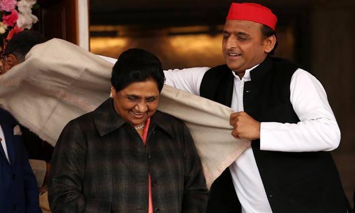 അഗ്നിപഥ്: കേന്ദ്രത്തിനെതിരെ രൂക്ഷവിമർശനവുമായി മായാവതിയും അഖിലേഷും അഗ്നിപഥ്: കേന്ദ്രത്തിനെതിരെ രൂക്ഷവിമർശനവുമായി മായാവതിയും അഖിലേഷും