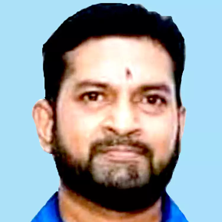 കോ​വി​ഡ് ബാ​ധി​ച്ച്​ മ​രി​ച്ചു