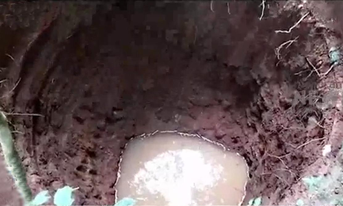 ജാനകിക്കാട്ടിലെ കിണർ വറ്റിച്ച നിലയിൽ