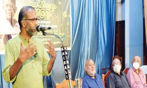 ജ​ന​ത്തെ വി​ഭ​ജി​ക്കാ​നാ​യി ച​രി​ത്രത്തെ വീ​ണ്ടും ഉ​പ​യോ​ഗ​പ്പെ​ടു​ത്തു​ന്നു -കെ. ​സ​ച്ചി​ദാ​ന​ന്ദ​ൻ