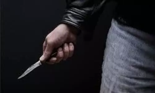 അയൽവാസിയുടെ കുത്തേറ്റു വീട്ടമ്മക്ക് ഗുരുതര പരുക്ക്