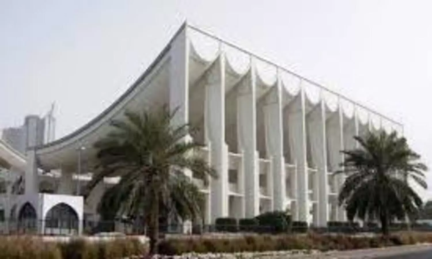 കുവൈത്ത് പാർലമെന്റ് പിരിച്ചുവിടാൻ തീരുമാനിച്ചു; രാജ്യം തെരഞ്ഞെടുപ്പിലേക്ക്