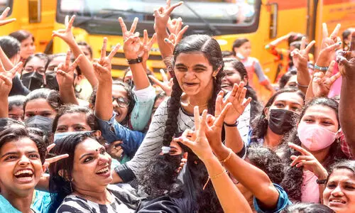 പ്ല​സ്​ ടു; ​എ പ്ലസുകാരുടെ എണ്ണത്തിൽ കുറവ്​; കൂടുതൽ മലപ്പുറത്ത്​, 53 പേർക്ക്​ മുഴുവൻ മാർക്ക്​