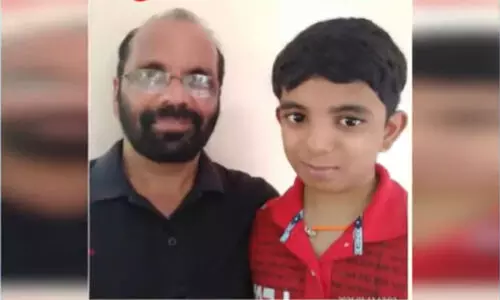 ലോറിയിൽ കാറിടിച്ച് കയറ്റി അച്ഛനും മകനും മരിച്ചു; ആത്മഹത്യയെന്ന് സംശയം