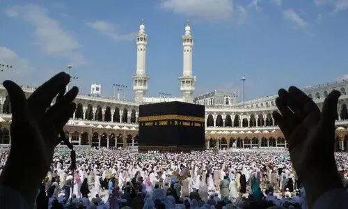 ആ​ർ.​എ​സ്.​സി ഹ​ജ്ജ് വ​ള​ന്റി​യ​ർ കോ​ർ ഹെ​ൽ​പ് ഡെ​സ്ക് പ്ര​വ​ർ​ത്ത​ന​മാ​രം​ഭി​ച്ചു