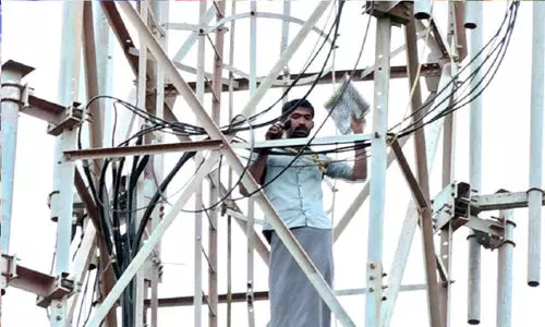 Suicide threat of a young man