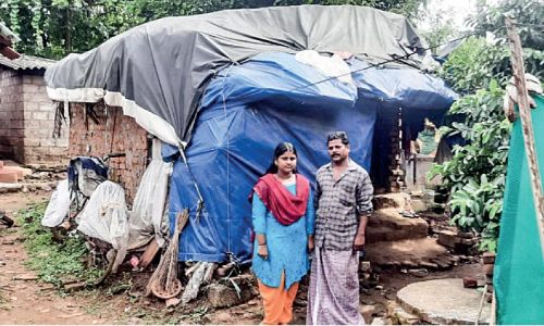 വീട് പ്ലാസ്റ്റിക് ഷീറ്റുകൊണ്ട്, ശരിക്കും മധുബാലയുടെതാണ് മധുരിക്കുന്ന ഫുൾ എ പ്ലസ്