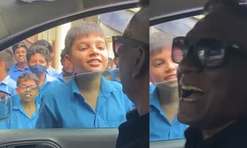 അങ്കിൾ ആരാ? സ്കൂൾ വിദ്യാർഥിയുടെ ചോദ്യത്തിന് മുന്നിൽ പൊട്ടിച്ചിരിച്ച് സൂപ്പർതാരം -Video