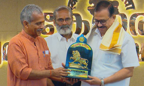 ഖാദറിന് ശ്രദ്ധക്കുറവുണ്ടായെന്ന് മുസ്‍ലിം ലീഗ്, താക്കീത് ചെയ്തു; പാർട്ടി തീരുമാനം അംഗീകരിക്കുന്നു​വെന്ന് ഖാദർ