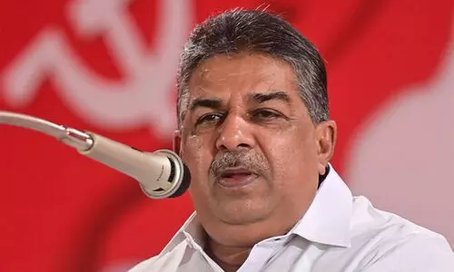 പരമ്പരാഗത വള്ളങ്ങൾക്ക്  ട്രോളിംഗ് നിരോധന കാലയളവില്‍ നിരോധനമേര്‍പ്പെടുത്തുമെന്ന വാര്‍ത്ത‍ വ്യാജം- മന്ത്രി