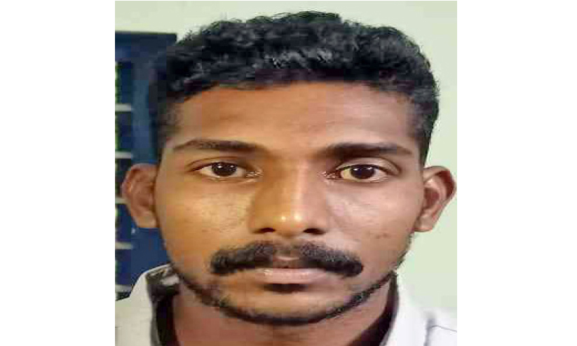 റിട്ട. അധ്യാപികയുടെ മാലപൊട്ടിച്ച കേസിൽ യുവ സൈനികൻ അറസ്റ്റിൽ റിട്ട. അധ്യാപികയുടെ മാലപൊട്ടിച്ച കേസിൽ യുവ സൈനികൻ അറസ്റ്റിൽ