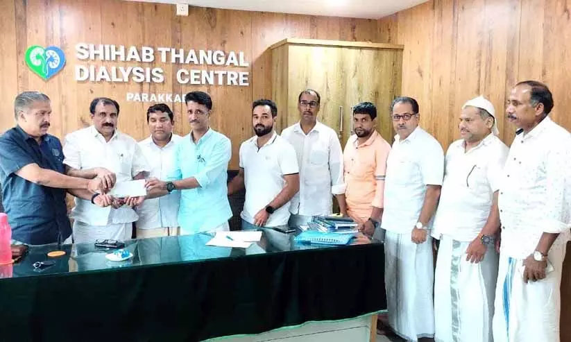 കെ.എം.സി.സി നാദാപുരം ഡയാലിസിസ് ഫണ്ട് കൈമാറി കെ.എം.സി.സി നാദാപുരം ഡയാലിസിസ് ഫണ്ട് കൈമാറി