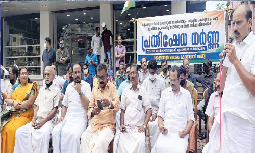 രാഹുൽ ഗാന്ധിക്കെതിരായ ഇ.ഡി നടപടി; പ്രതിഷേധത്തിലും ചേരിതിരിഞ്ഞ് കോൺഗ്രസ്​ പ്രവർത്തകർ