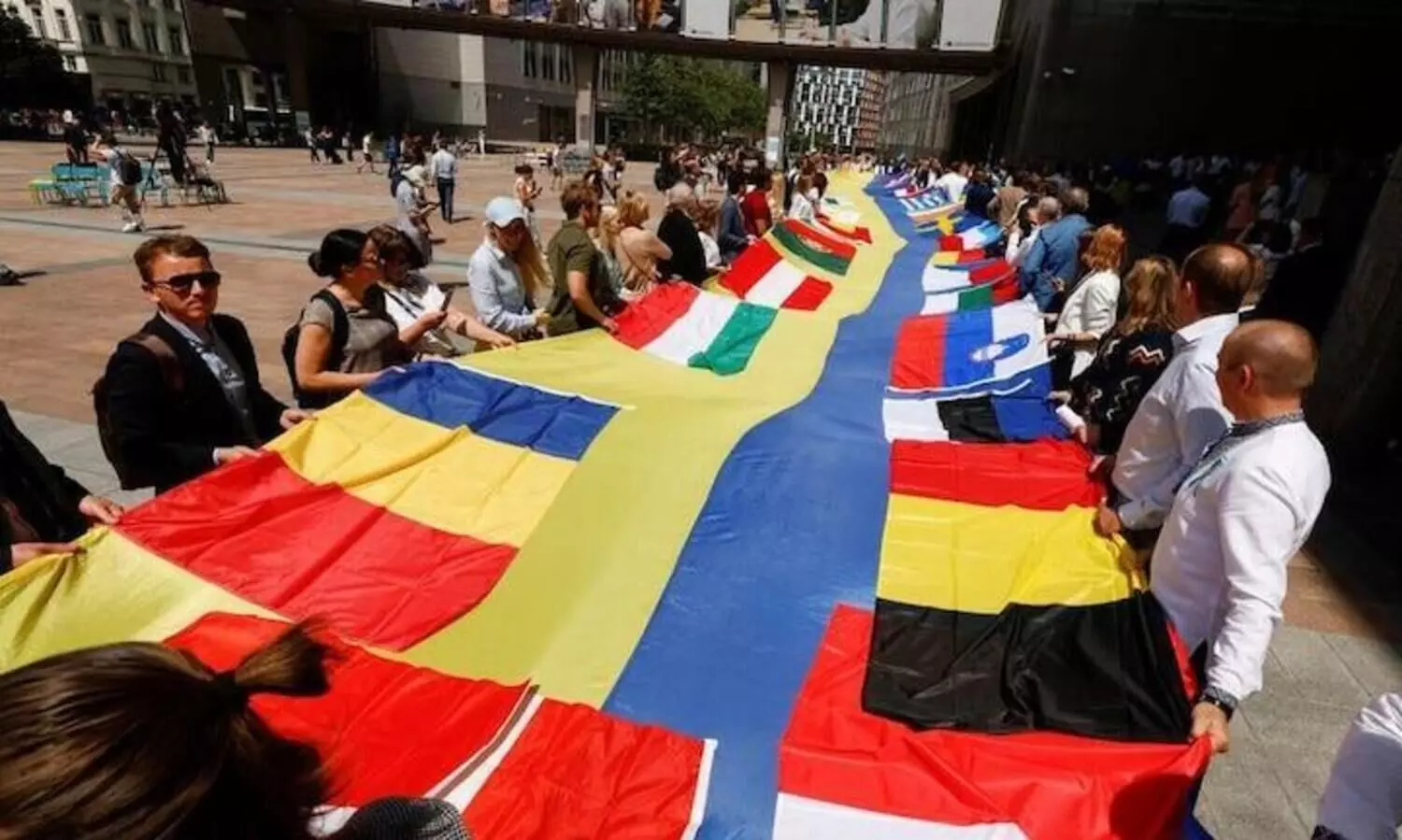 യുക്രെയ്ന് പ്രത്യേക പദവി നൽകി യൂറോപ്യൻ യൂനിയൻ