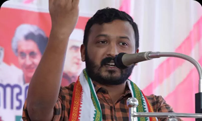 യെച്ചൂരിയുടെ കരണം പൊട്ടിച്ച് കവിളിന് നീരടിച്ചപ്പോൾ ആശ്വസിപ്പിക്കാൻ രാഹുലേ ഉണ്ടായിരുന്നുള്ളൂ രൂക്ഷ പ്രതികരണവുമായി രാഹുൽ മാങ്കൂട്ടത്തിൽ യെച്ചൂരിയുടെ കരണം പൊട്ടിച്ച് കവിളിന് നീരടിച്ചപ്പോൾ ആശ്വസിപ്പിക്കാൻ രാഹുലേ ഉണ്ടായിരുന്നുള്ളൂ രൂക്ഷ പ്രതികരണവുമായി രാഹുൽ മാങ്കൂട്ടത്തിൽ