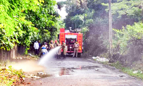 വെളിച്ചക്കുറവ്, നിരീക്ഷണമില്ല, മാലിന്യം തള്ളാൻ എന്തെളുപ്പം