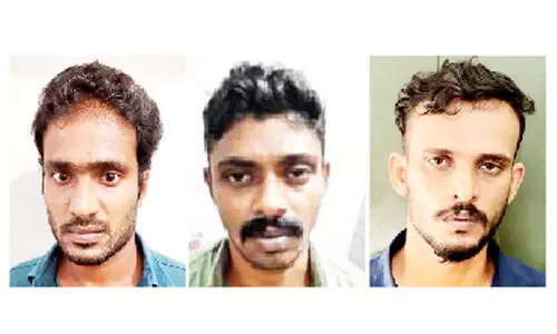 ഇതര സംസ്ഥാന തൊഴിലാളികളുടെ പണവും മൊബൈലും മോഷ്ടിക്കുന്ന സംഘം പിടിയിൽ