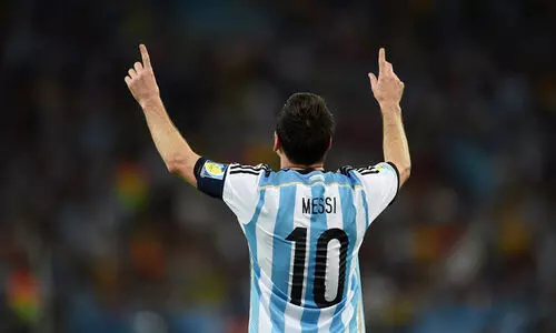 ദാസനും വിജയനും മ​ദ്രാസിൽ അലഞ്ഞുനടന്ന അതേ വർഷം റൊസാരിയോ തെരുവിൽ ഒരു കുഞ്ഞുപിറന്നിരുന്നു...