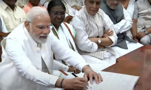 ദ്രൗപതി മുർമു പത്രിക സമർപ്പിച്ചു