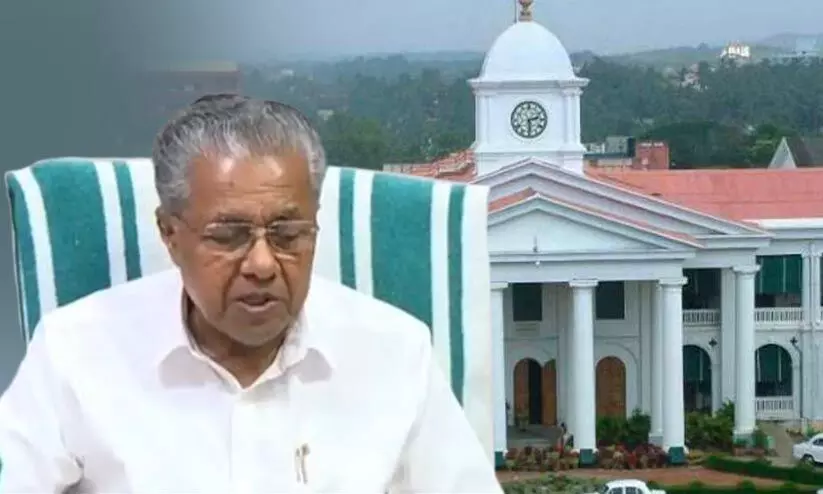 സെക്രട്ടറിയേറ്റിൽ ആളില്ലാ കസേരകൾ; മുഖ്യമന്ത്രിയുടെ ഓഫിസ് ഭരണസ്തംഭനം സൃഷ്ടിക്കുന്നുവെന്ന് ആരോപണം