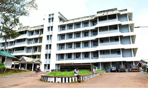 കോ​ട്ട​യം മെ​ഡി​ക്ക​ൽ കോ​ള​ജിൽ റേഡിയേഷൻ യന്ത്രം തകരാറിൽ; അർബുദ ബാധിതർ ബുദ്ധിമുട്ടുന്നു