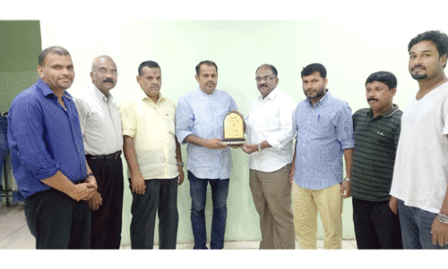 റഫീഖ് സിറ്റിക്ക് ശറഫിയ്യ കെ.എം.സി.സി യാത്രയയപ്പ്