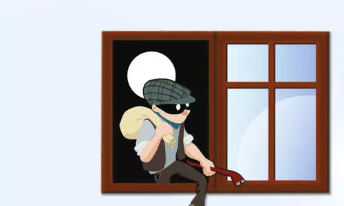 Broke into a locked house in Manappadam and stole money